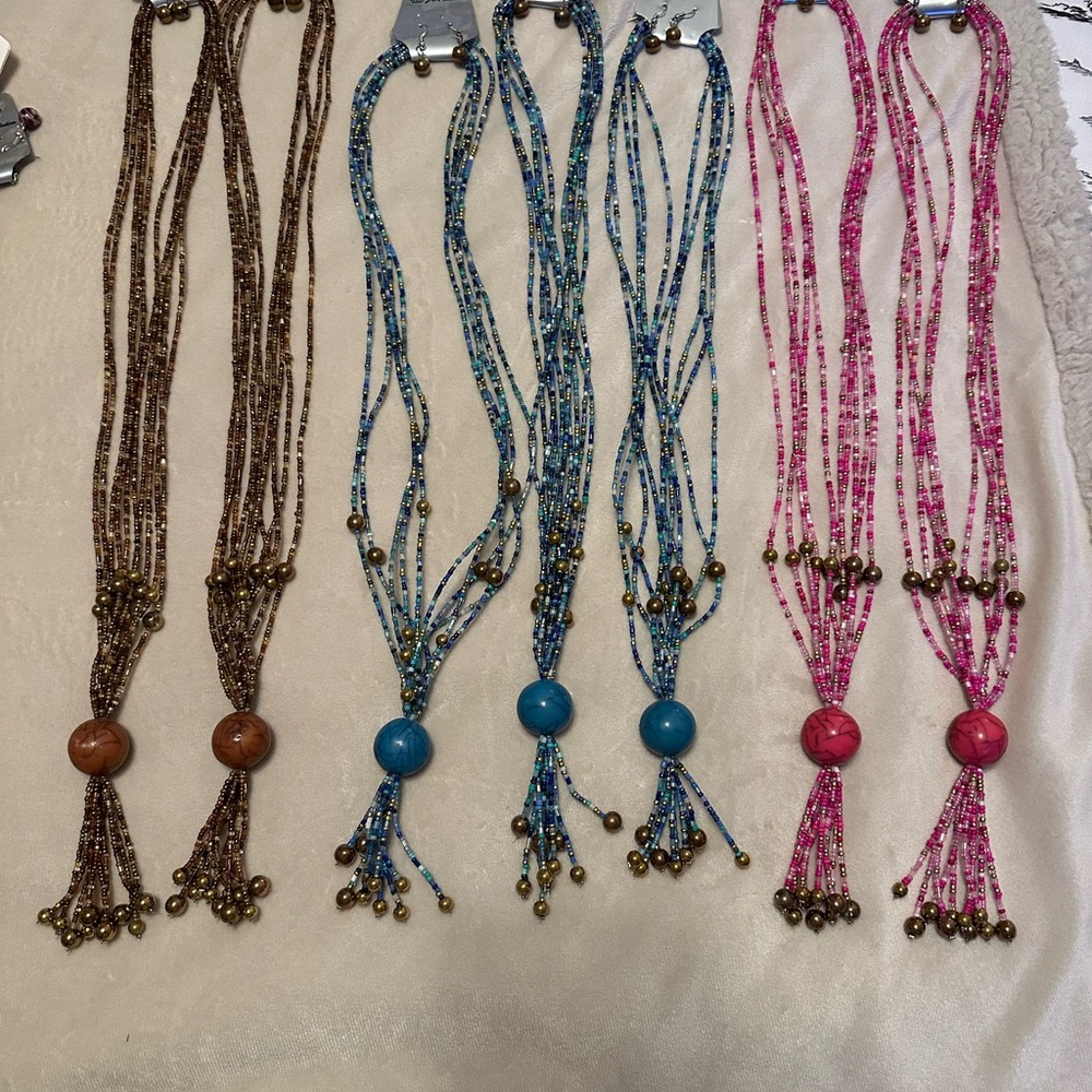 Costume jewelry beaded necklace & earring sets great for resellers.